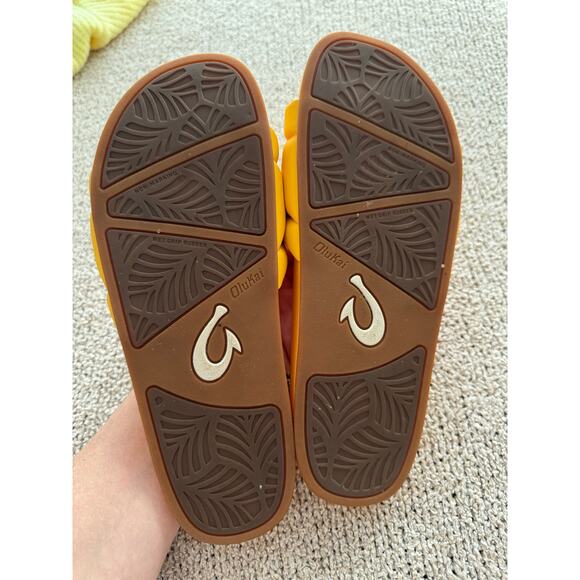 OluKai sunbeam slides size 8 - Picture 5 of 7